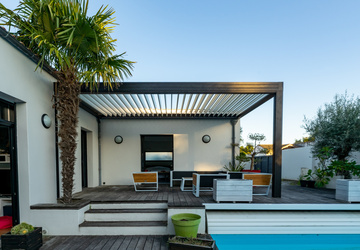 pose de pergola bioclimatique Dinard